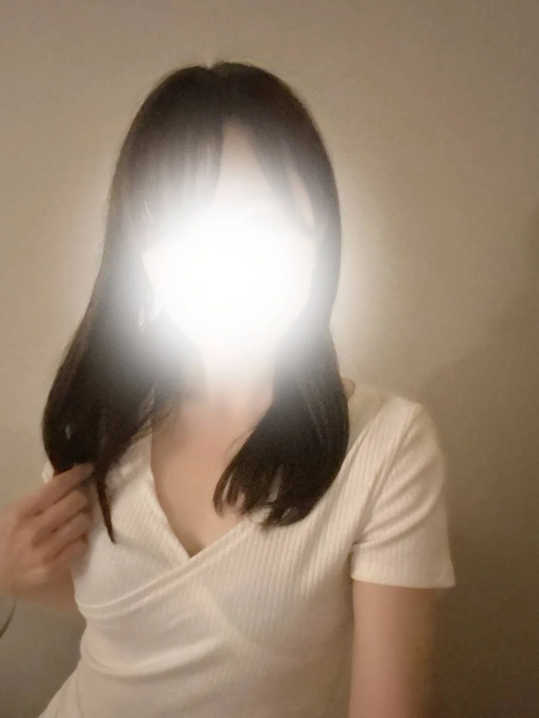 エミリアスパ 新人あき