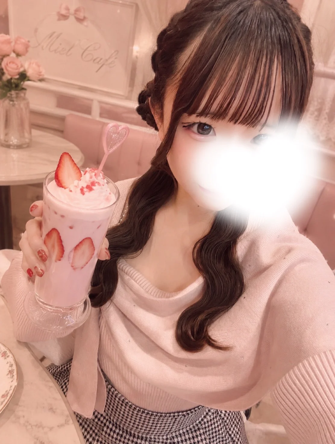 Amoureux（アムアージュ） 苺羽みる