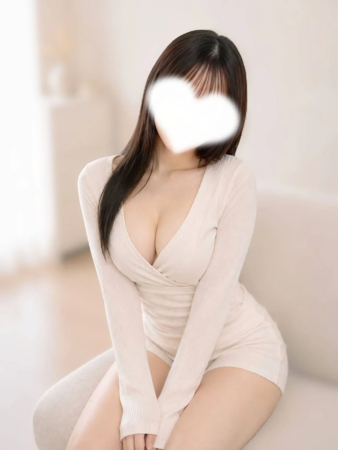 LOEWEL（ロエベル） 水瀬 かれん